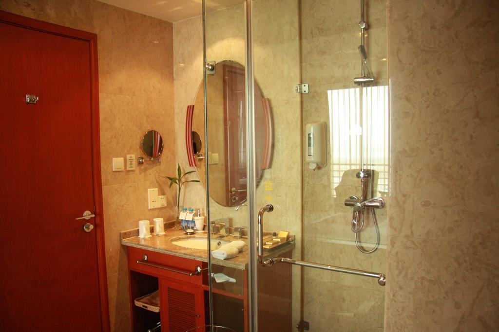 Runyang Huanlong Hotel Zhenjiang  Esterno foto